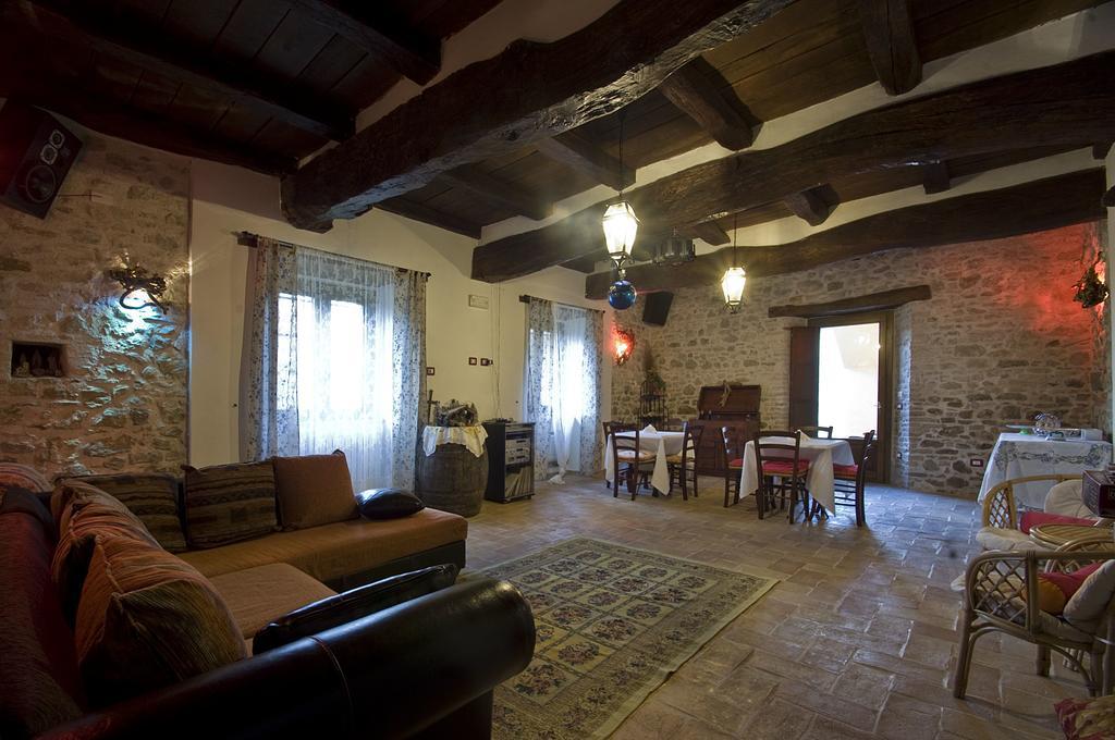 Casale Del Monsignore Bed & Breakfast 2*