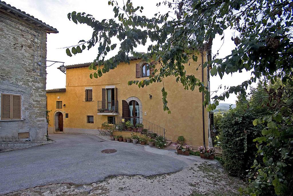 Casale Del Monsignore Bed & Breakfast 2*